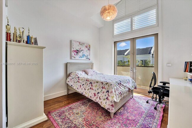 Building Photo - 7440 SW 56th Ct