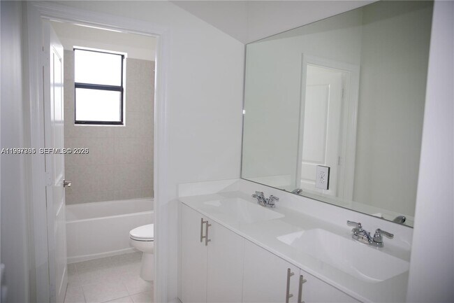 Building Photo - 5001 Peacock Wy