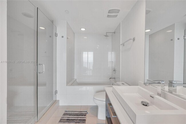 Building Photo - 1300 S Miami Ave