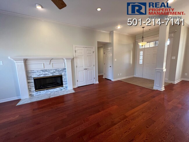 Building Photo - 198 Deauville Dr