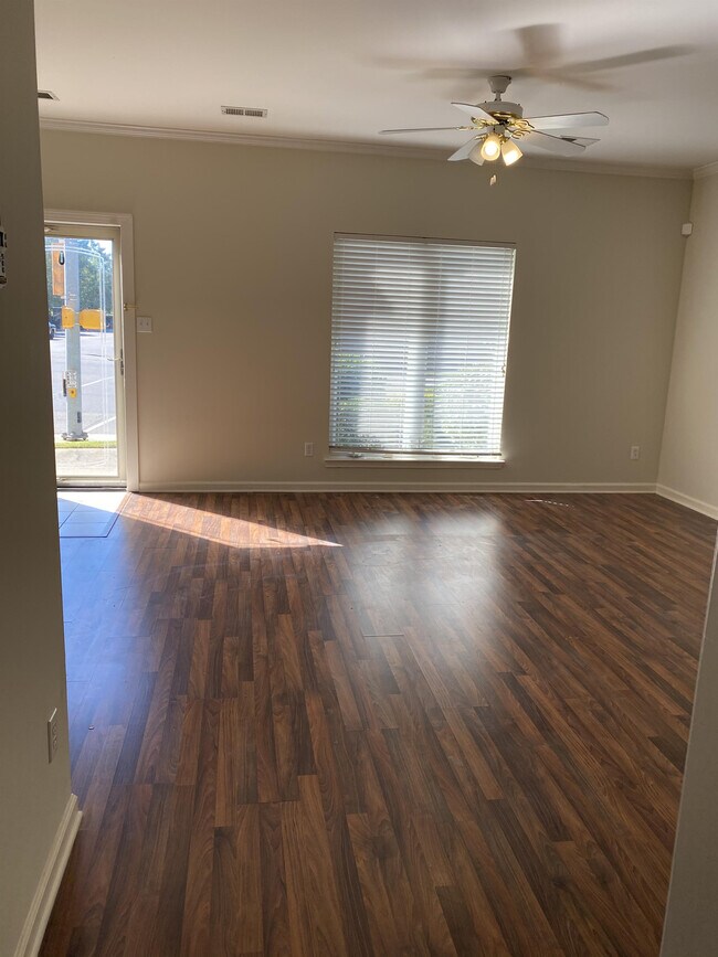 Building Photo - 1608 Kirby Pkwy