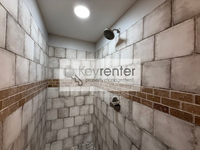 Building Photo - 510 Highview Cir