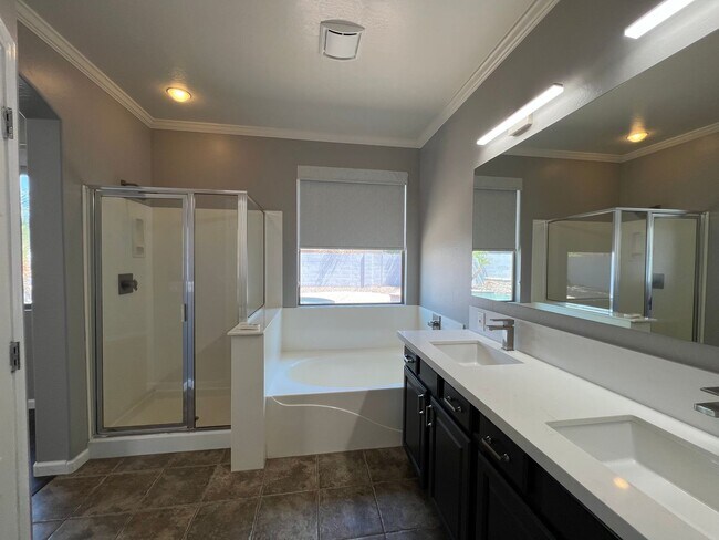 Building Photo - Gorgeous, upgraded home with a sparkling p...