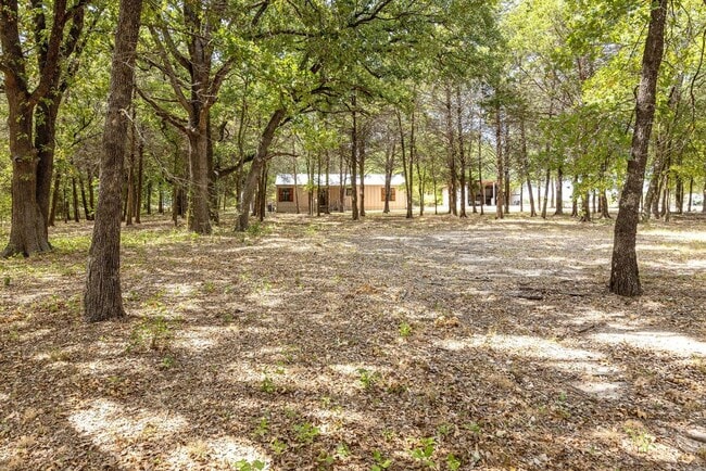 Building Photo - 2531 Recreational Road 3