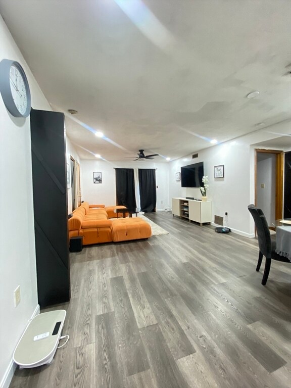 Building Photo - 375 Aiken Ave