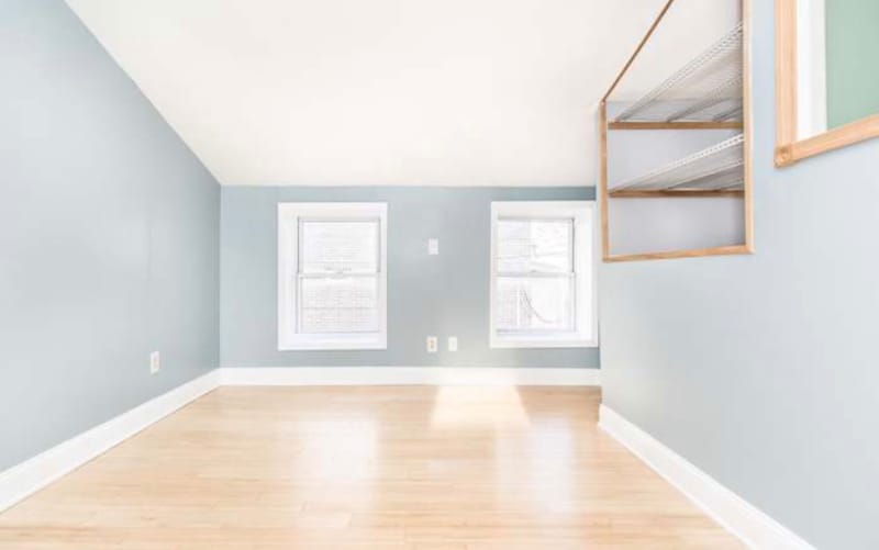 Building Photo - 1313 S American St