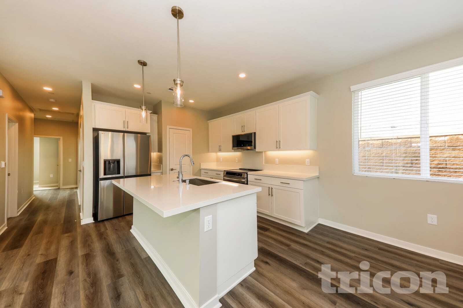 Building Photo - 1734 Lorraine Dr