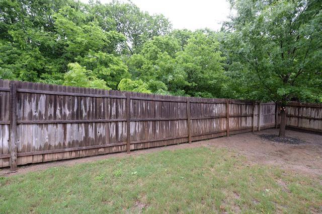 Building Photo - 1917 Megan Creek Dr