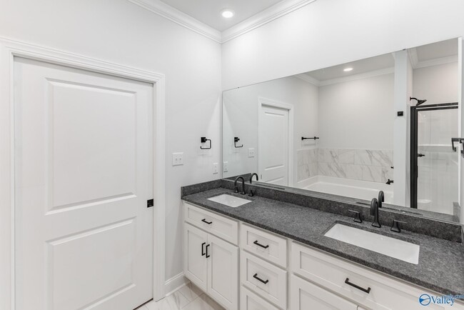 Building Photo - 3711 Colorado Ct SW