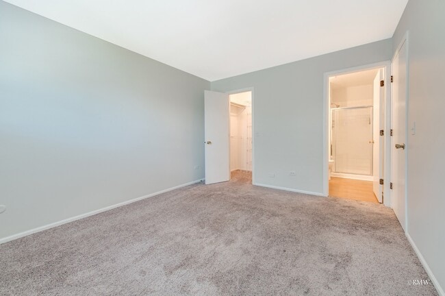 Building Photo - 310 Newport Ln