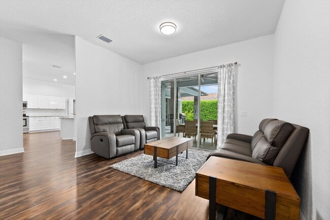 Building Photo - 1874 New Haven Ave