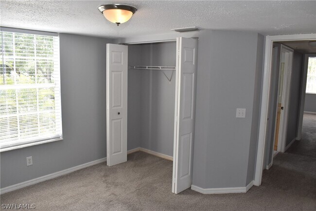 Building Photo - 8735 River Homes Lane