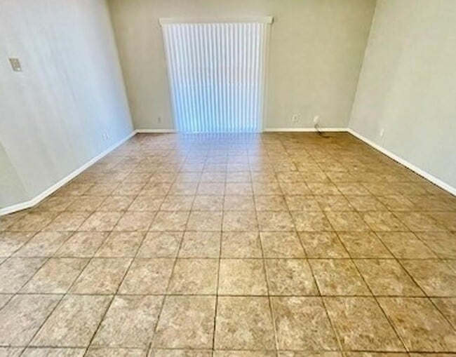 Building Photo - 7423 Corian Park Dr