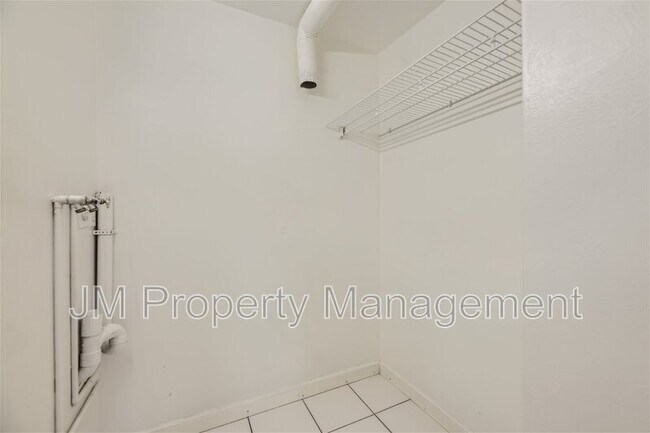 Building Photo - 5995 W Hampden Ave
