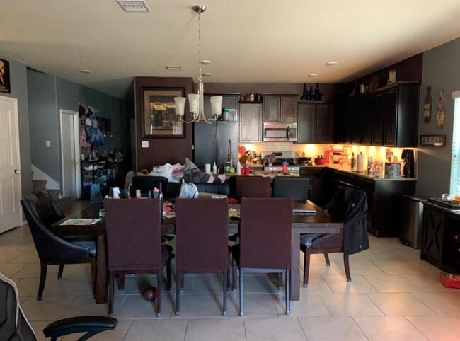 Building Photo - 9427 McDowell Dr
