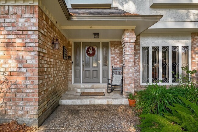 Building Photo - 9622 Fenchurch Dr