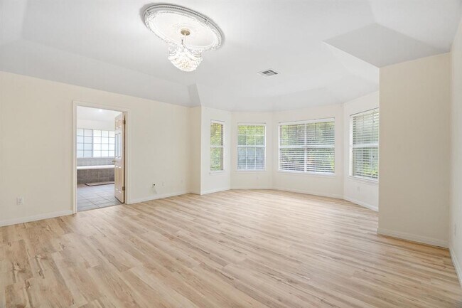 Building Photo - 15224 Calaveras Dr