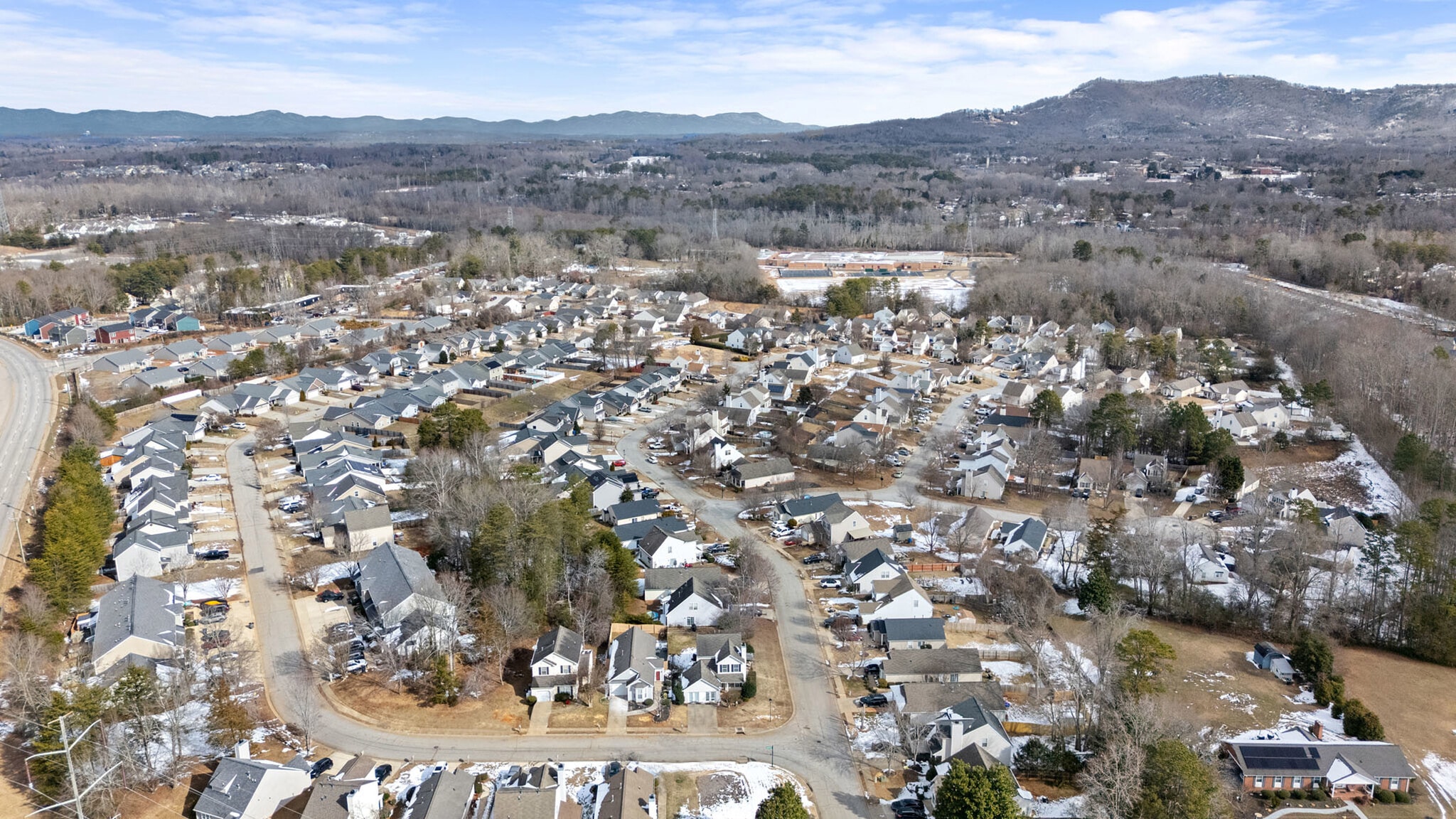 Building Photo - 4 Maravista Ave