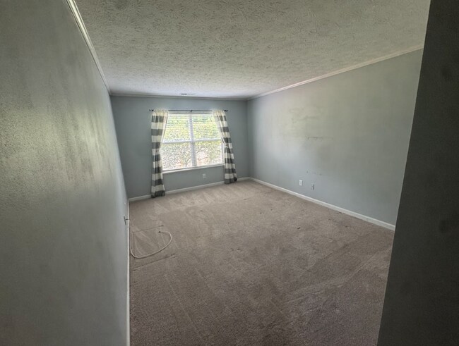 Building Photo - 778 Kingston Cir