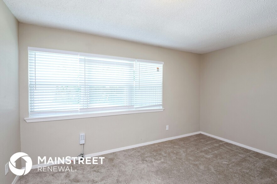 Building Photo - 4432 Ivy Dr