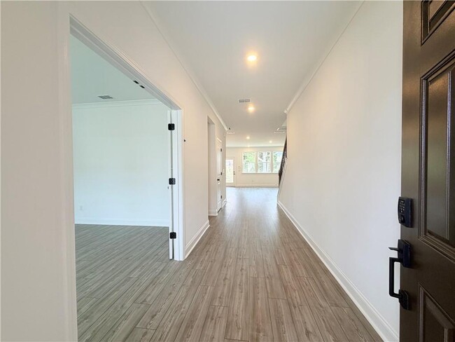 Building Photo - 2145 The Ln NE