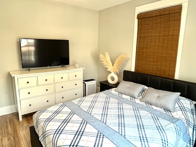 Building Photo - 68 Mission St