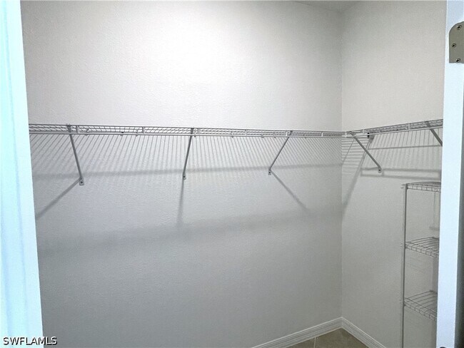 Building Photo - 2184 Dragonfruit Wy