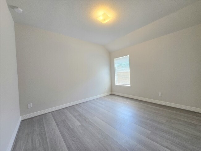 Building Photo - 3327 Avary River Ln