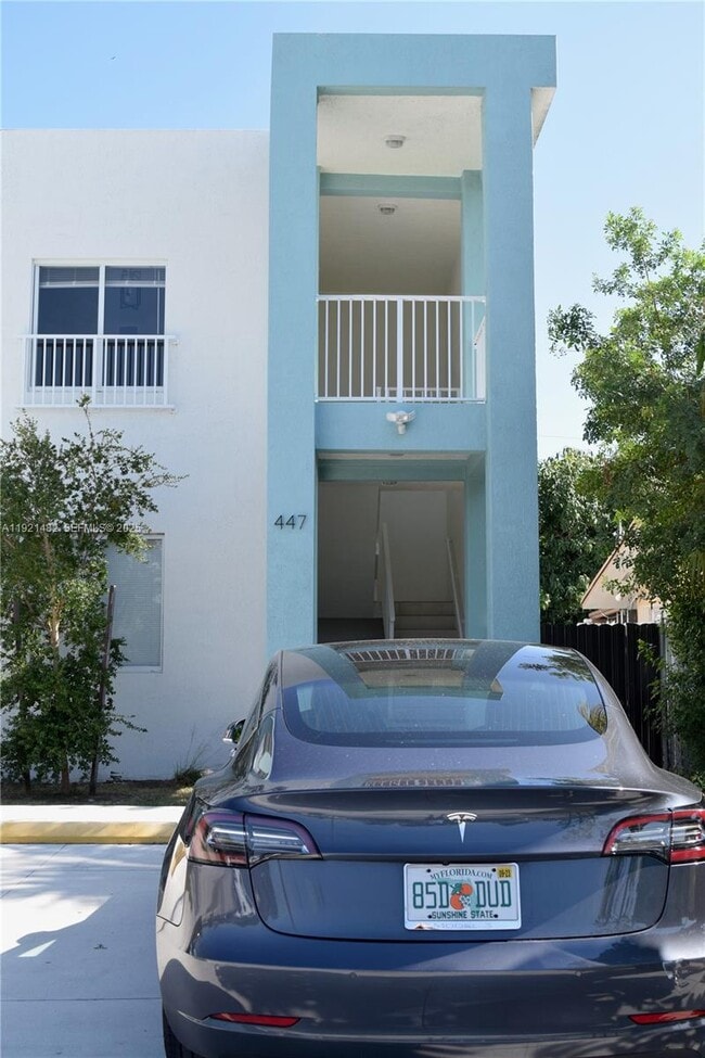 Building Photo - 445 SW 78th Ct