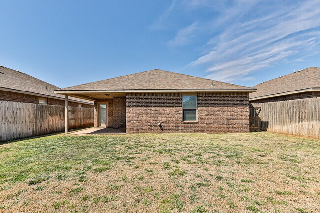 Building Photo - 3/2/2 in cul-de-sac Southwest Lubbock