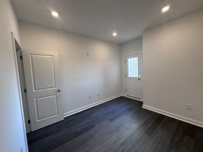 Building Photo - 4125 Westminster Ave
