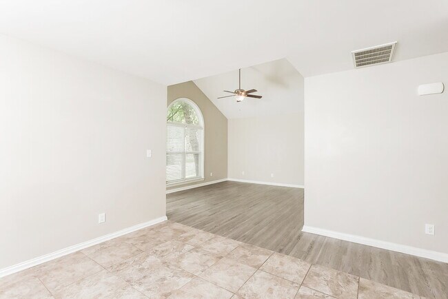 Building Photo - 1818 Jefferson Ave