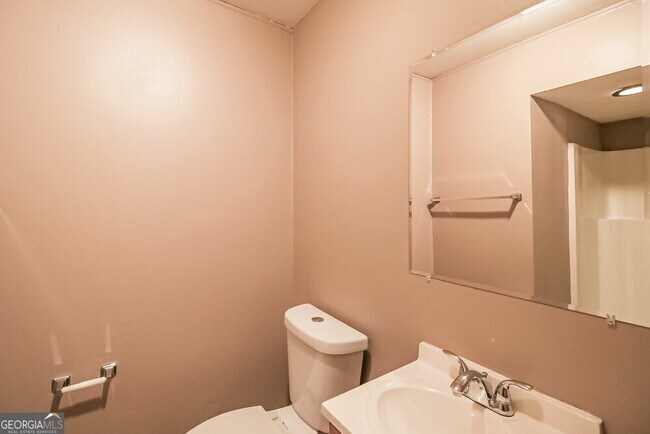 Building Photo - 10192 Port Royal Ct
