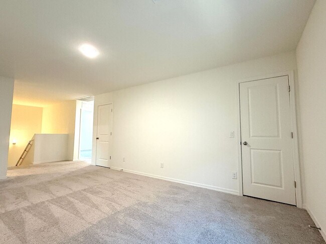 Building Photo - 5725 W Willow Rdg Dr