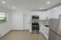 Building Photo - 1046 Foster Rd