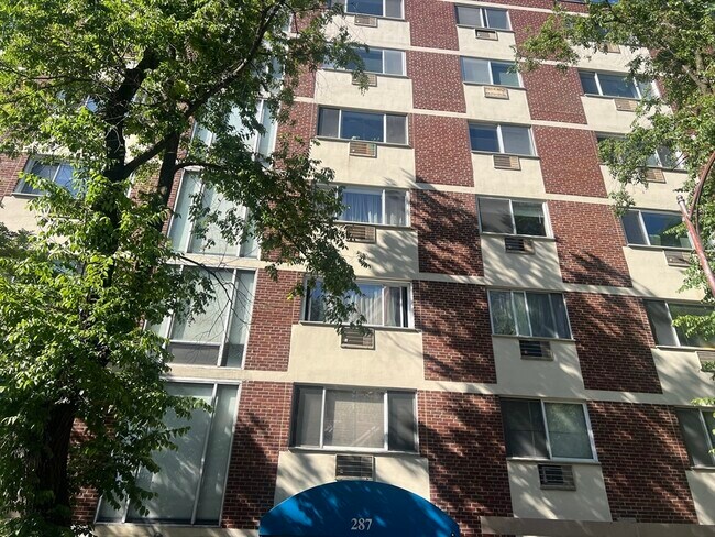 Building Photo - 287 Harvard St