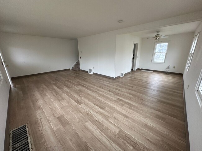 Building Photo - 1416/1418 Riche Ct