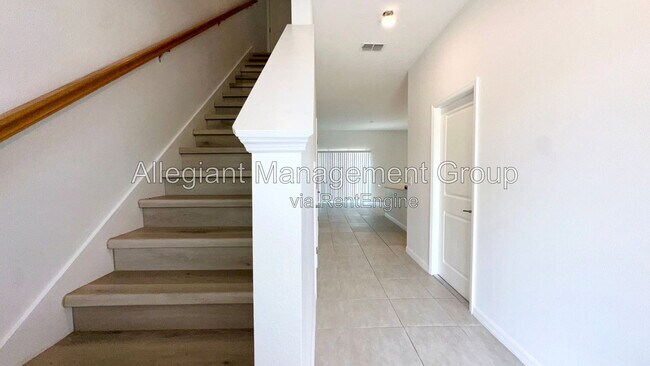 Building Photo - 3588 Landing Net Dr