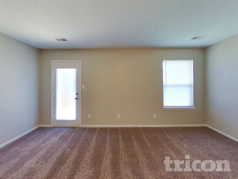 Building Photo - 7433 Tassel Ct