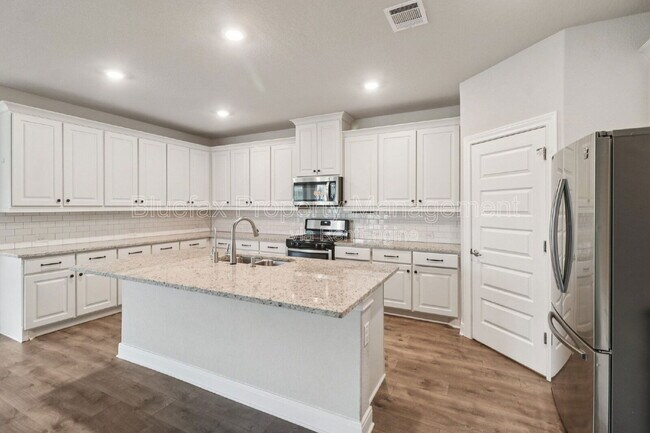 Building Photo - 9226 King Valley