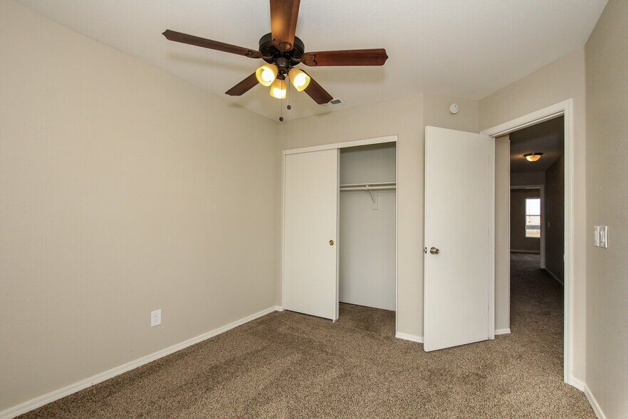 Building Photo - 3630 W Escuda Dr