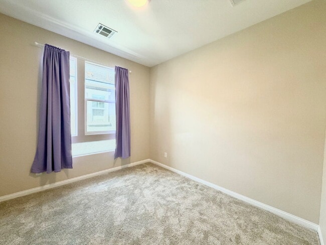 Building Photo - 3 Bedroom Townhome for Rent in Cadence Henderson | Solar Home | Master-Planned Community Near Las...