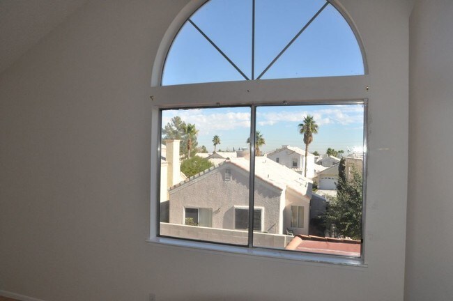 Building Photo - 3332 Mariner Bay St