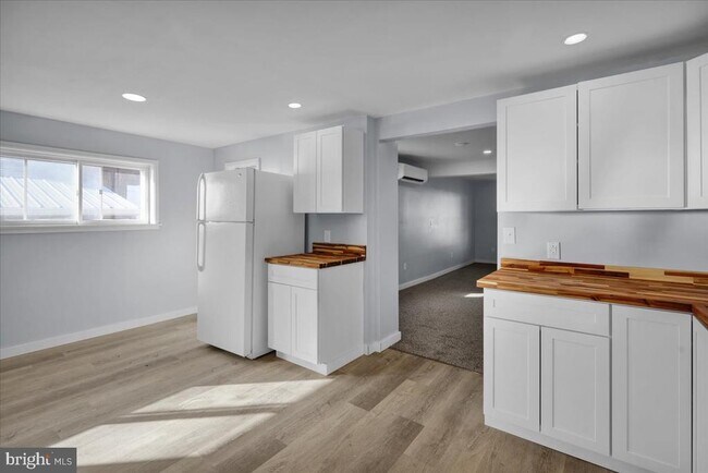 Building Photo - 21 Seyfert Dr