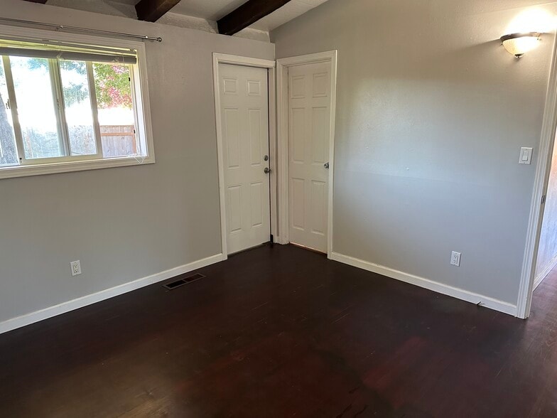 Building Photo - 13067 SW 63rd Pl