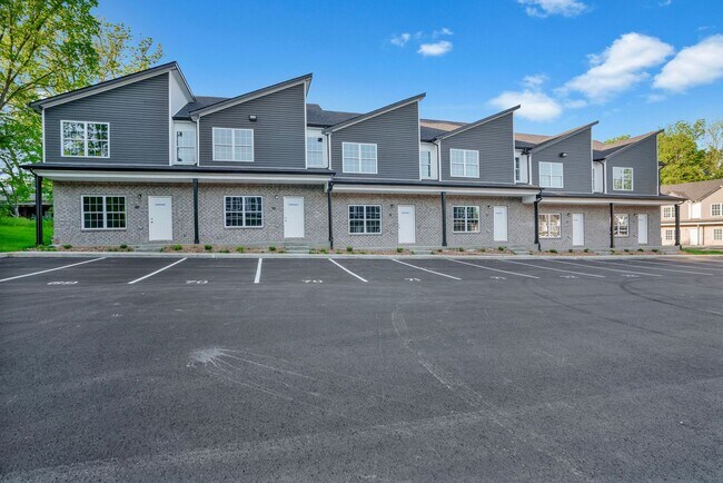 Building Photo - 68 Highland Blf Wy