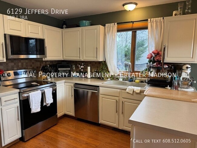 Building Photo - 6129 Jeffers Dr