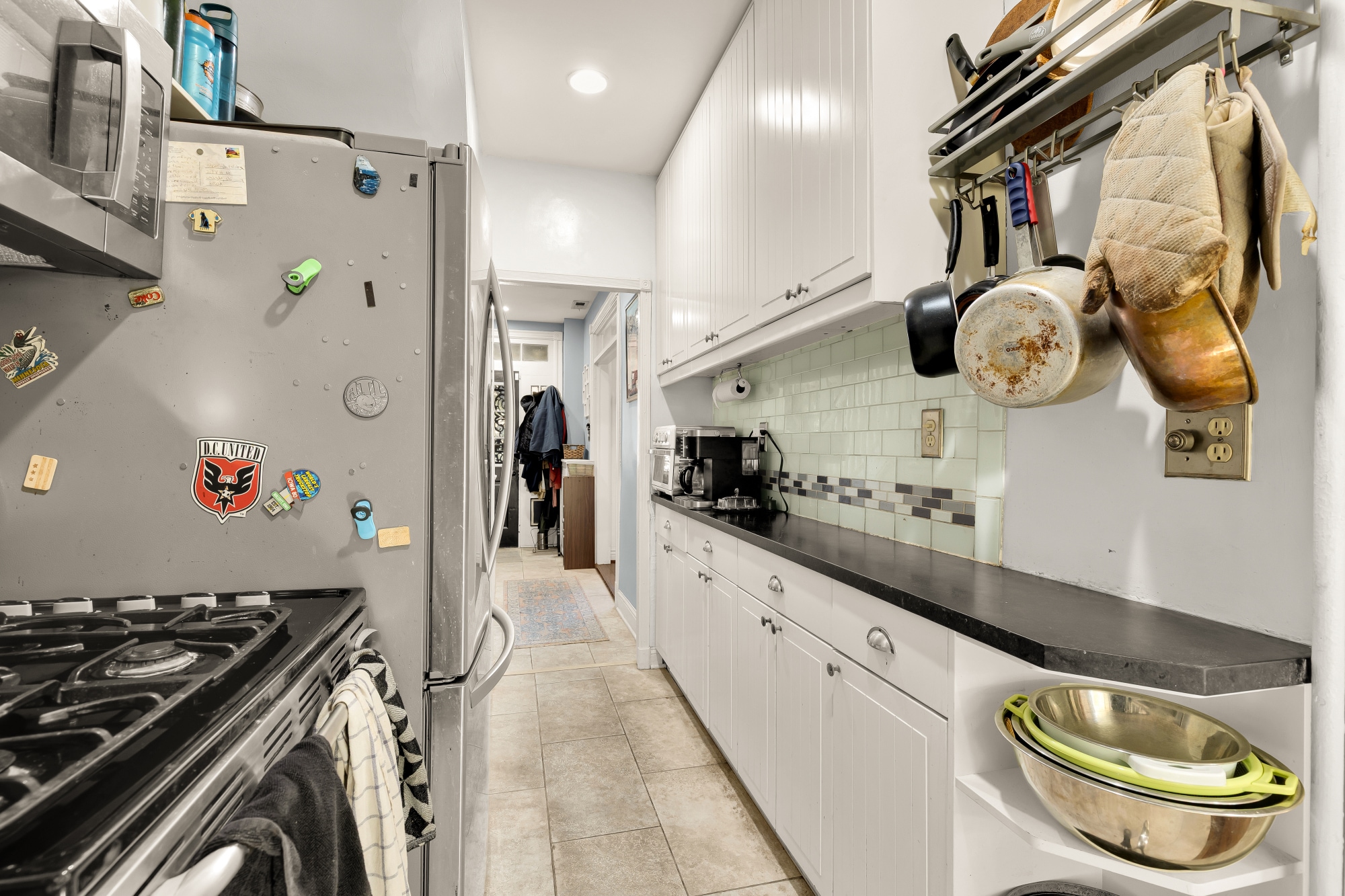 Building Photo - 207 V St NE