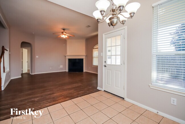 Building Photo - 4702 Mohave Cir