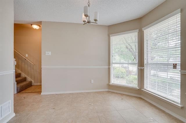 Building Photo - 755 Burr Oak Dr